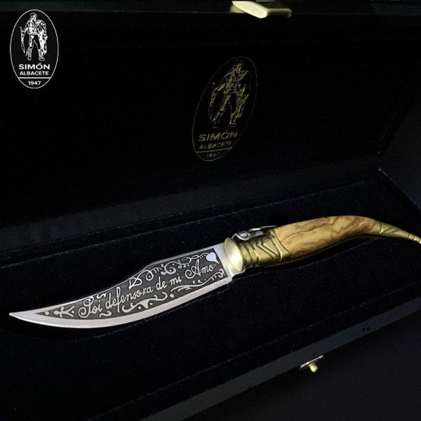 SIMÓN "Soi Defensora de mi Amo" Acid Engraved 19th Olive Albacete Antique Knife 007020